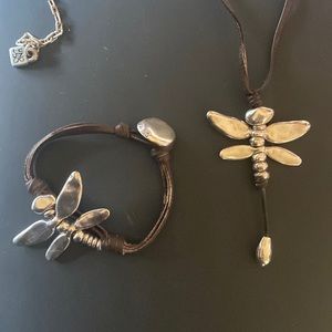 Uno de 50 dragonfly bracelet and necklace set